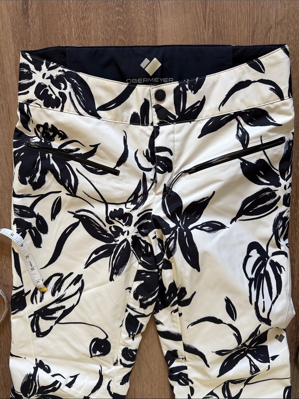 Obermeyer White Ski Pants with Black Floral Print | Size 8 - Picture 2 of 14